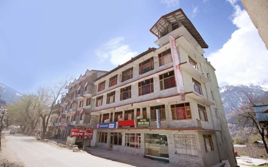 Dormico'S Hotel Snowbird Manāli Kültér fotó