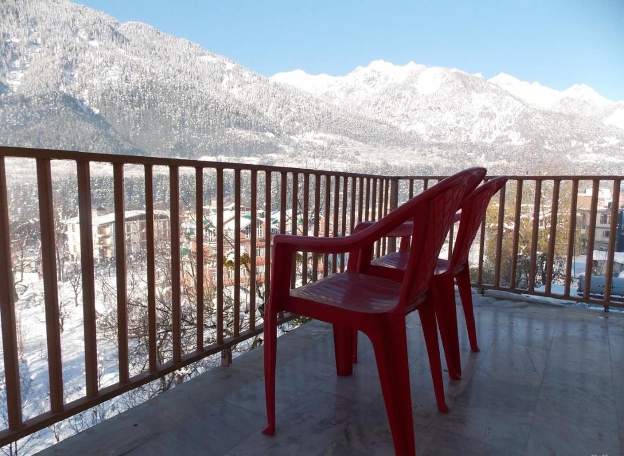 Dormico'S Hotel Snowbird Manāli Kültér fotó