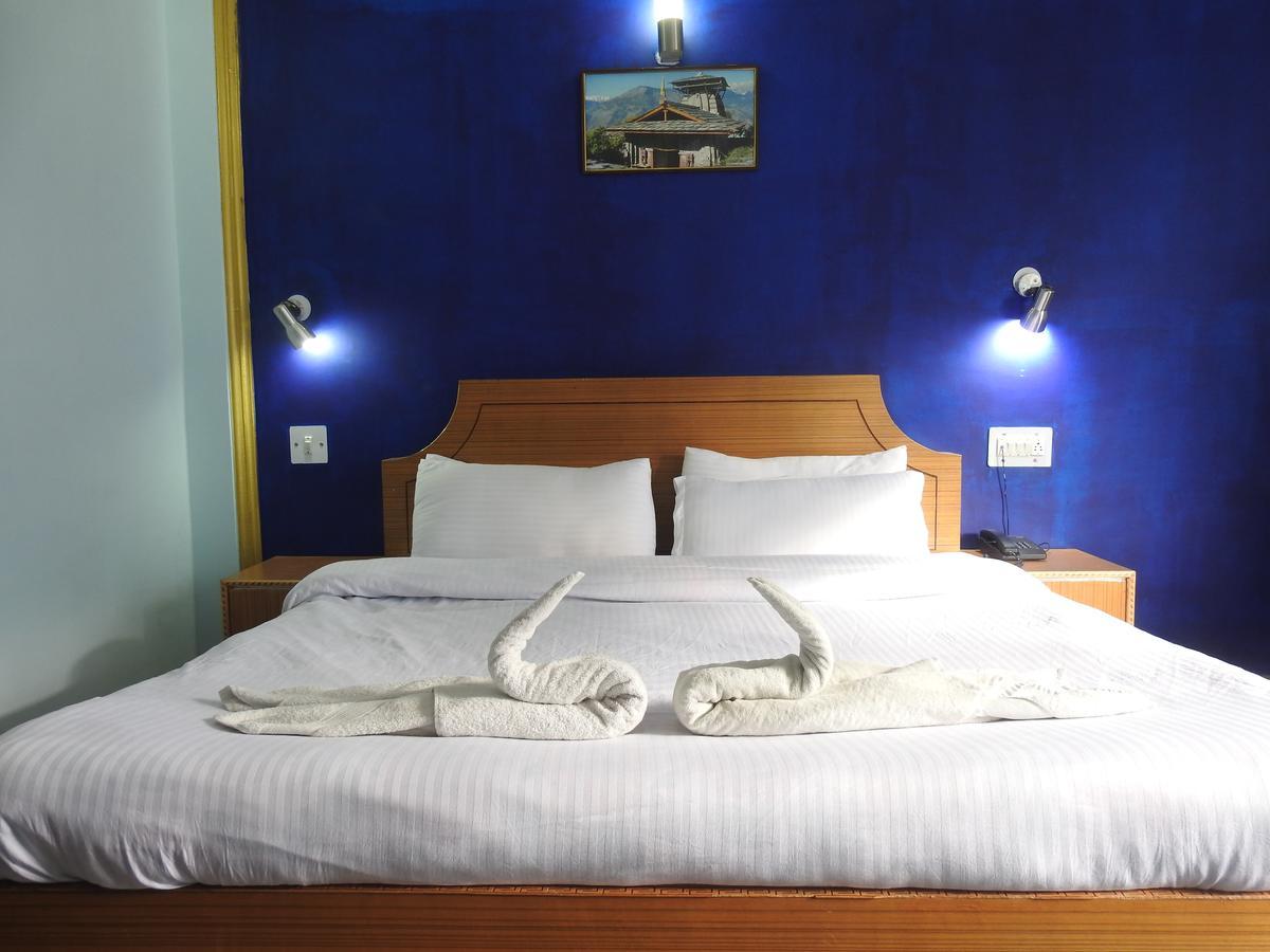 Dormico'S Hotel Snowbird Manāli Kültér fotó